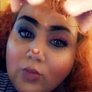 Meet your Posher, Ninamarie